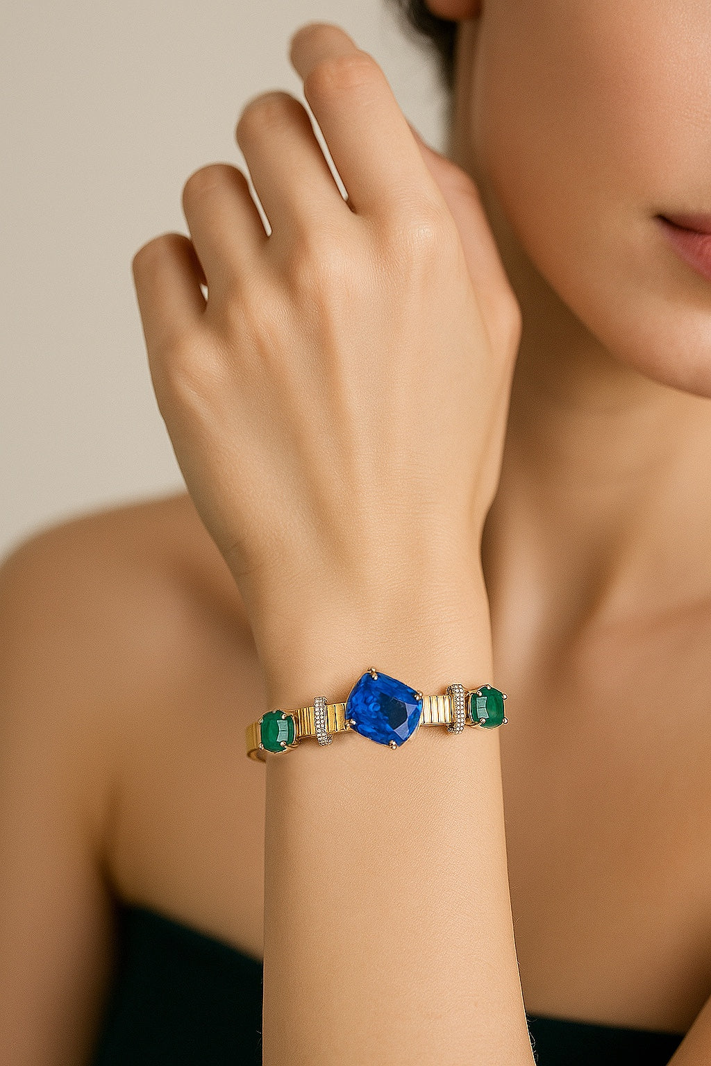 ROYAL WAVE CUFF